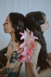 RETRATO FLOWERS