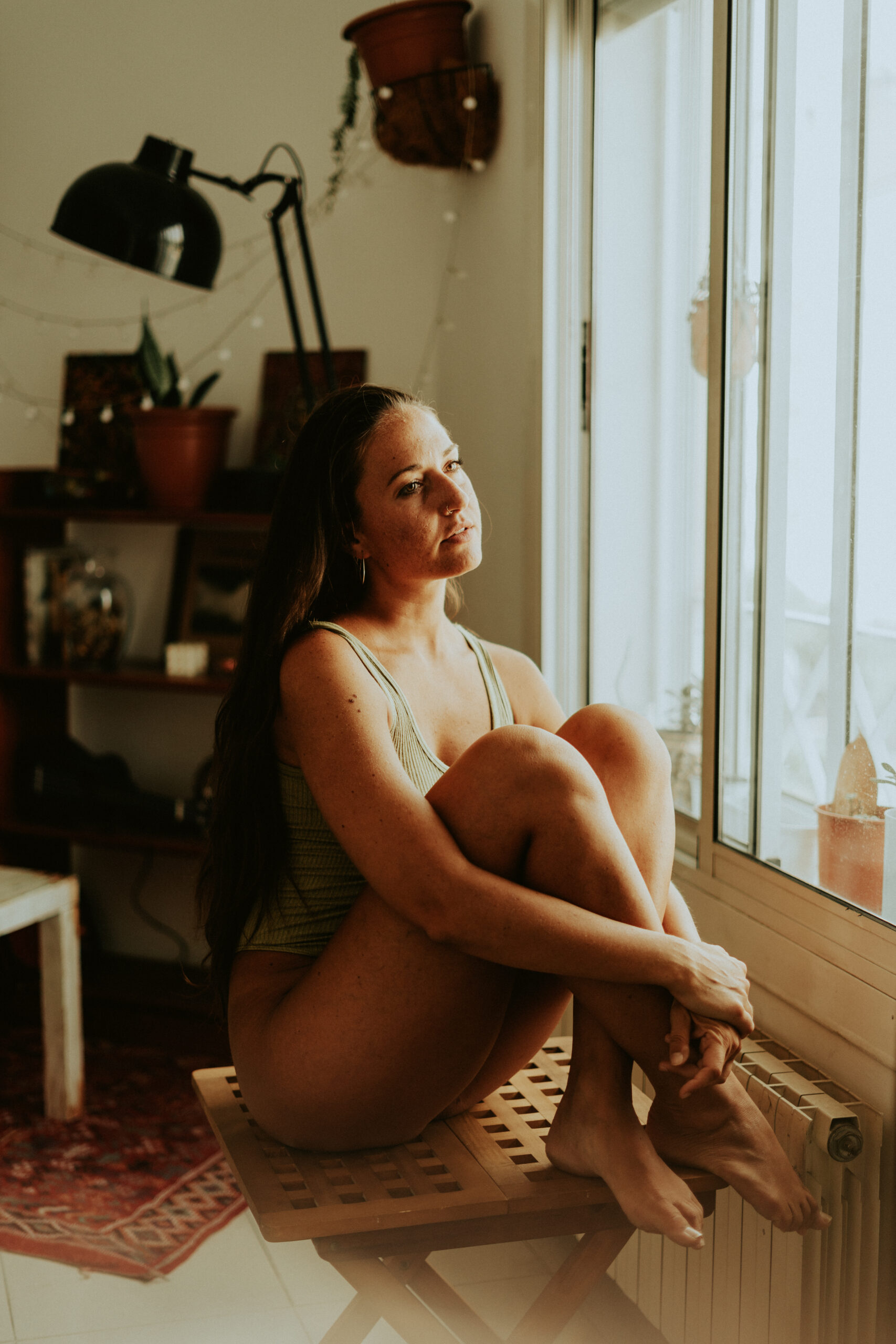 Sesión con modelo en interiores