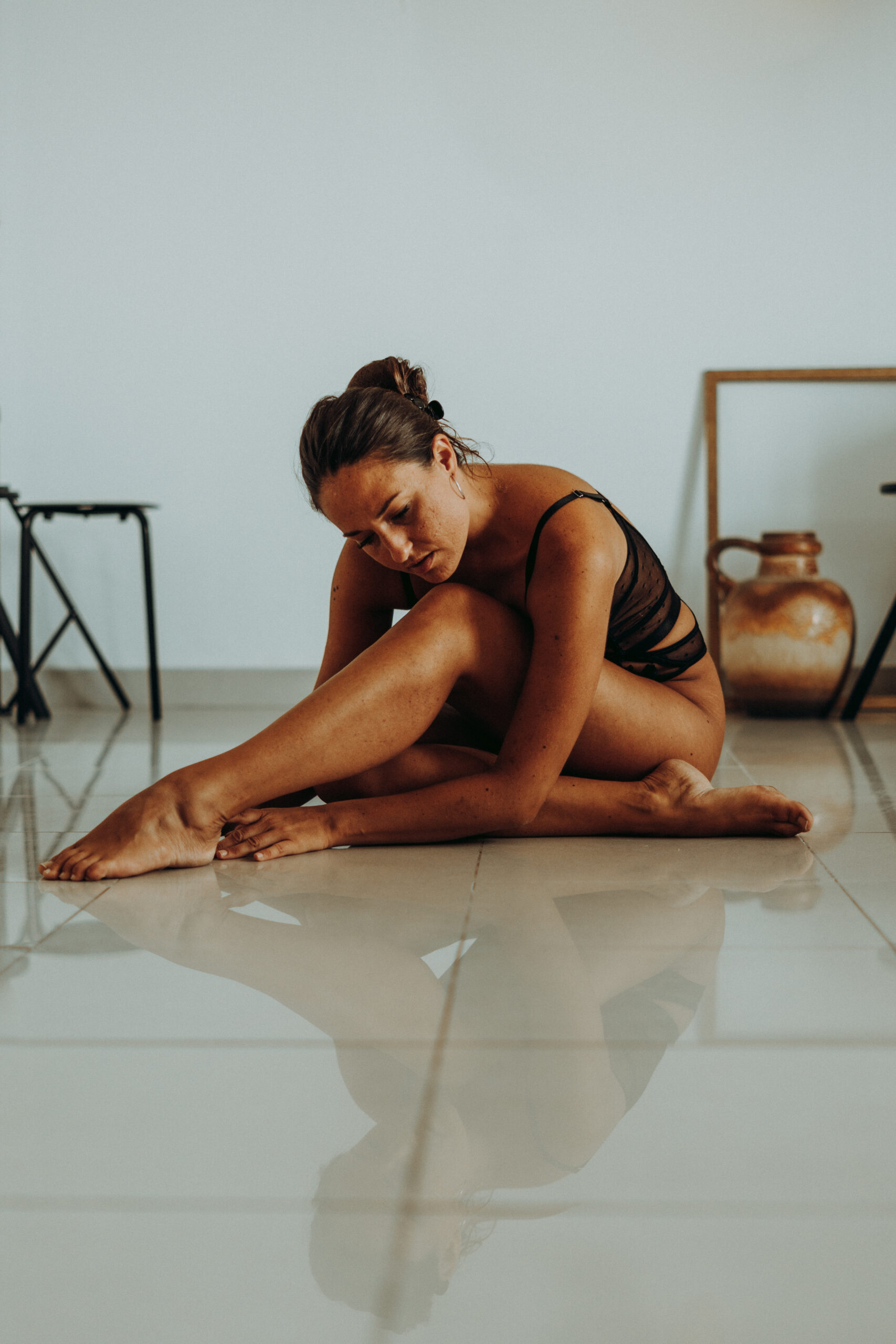 Sesión con modelo en interiores
