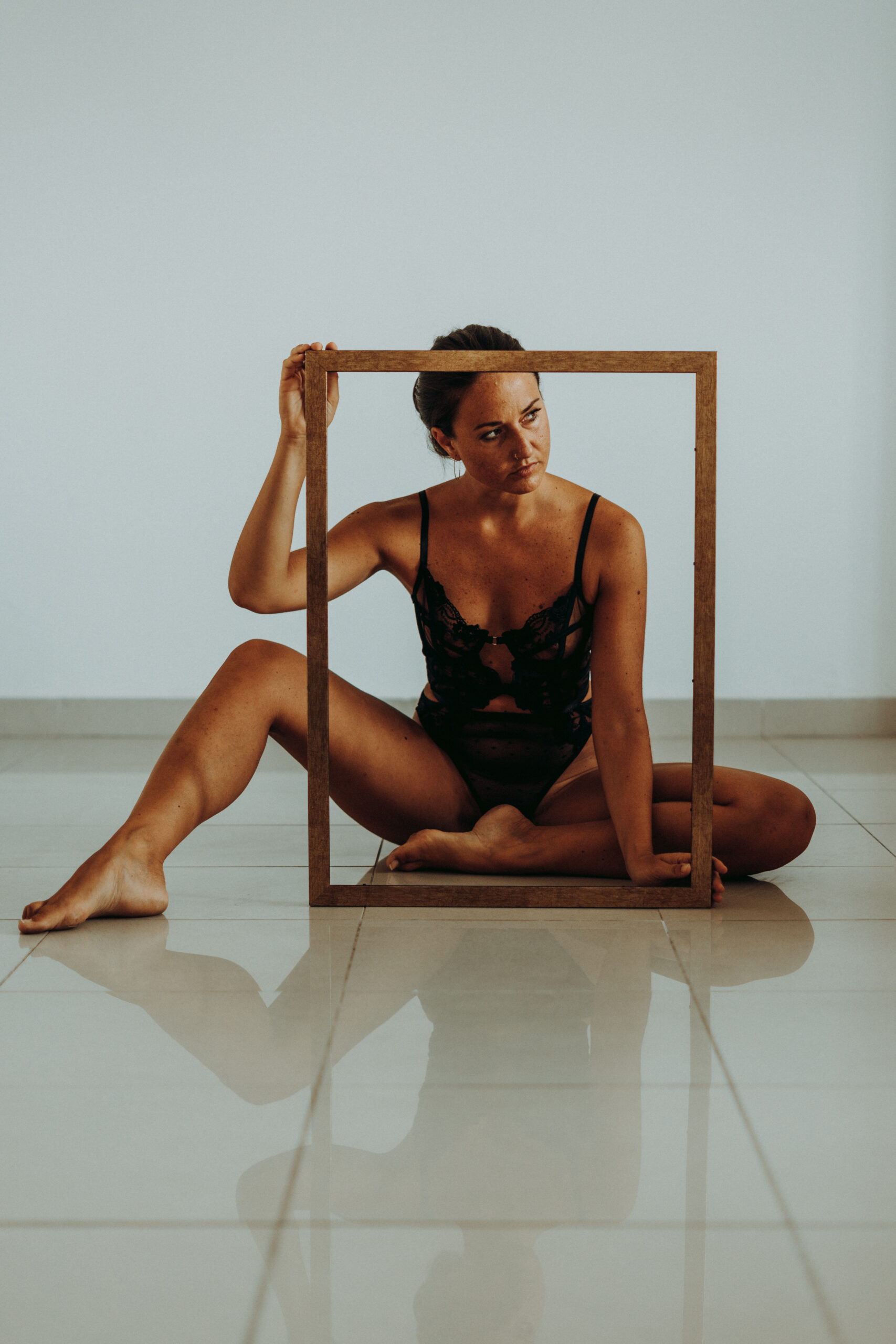 Sesión con modelo en interiores