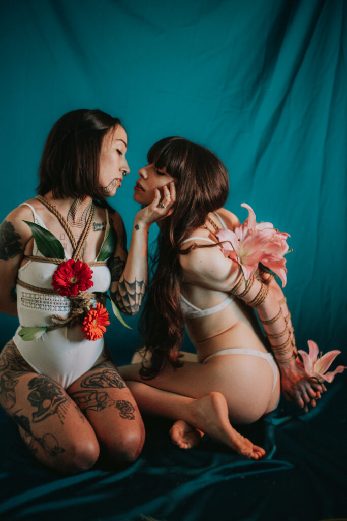Sesión de shibari en estudio