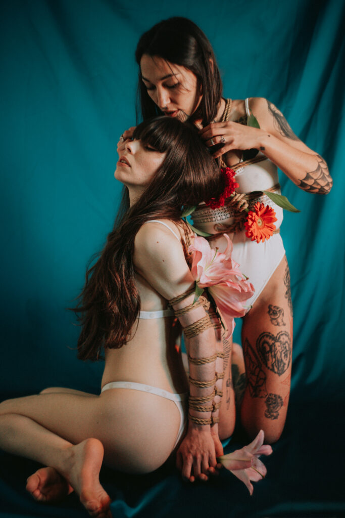Sesión de shibari en estudio