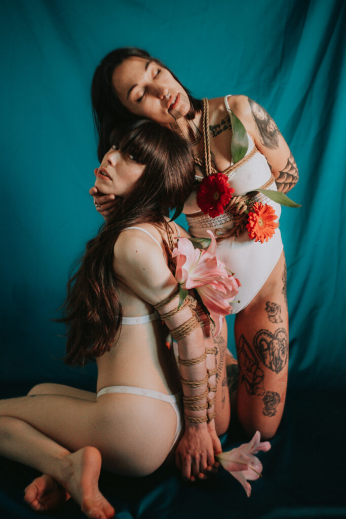 Sesión de shibari en estudio