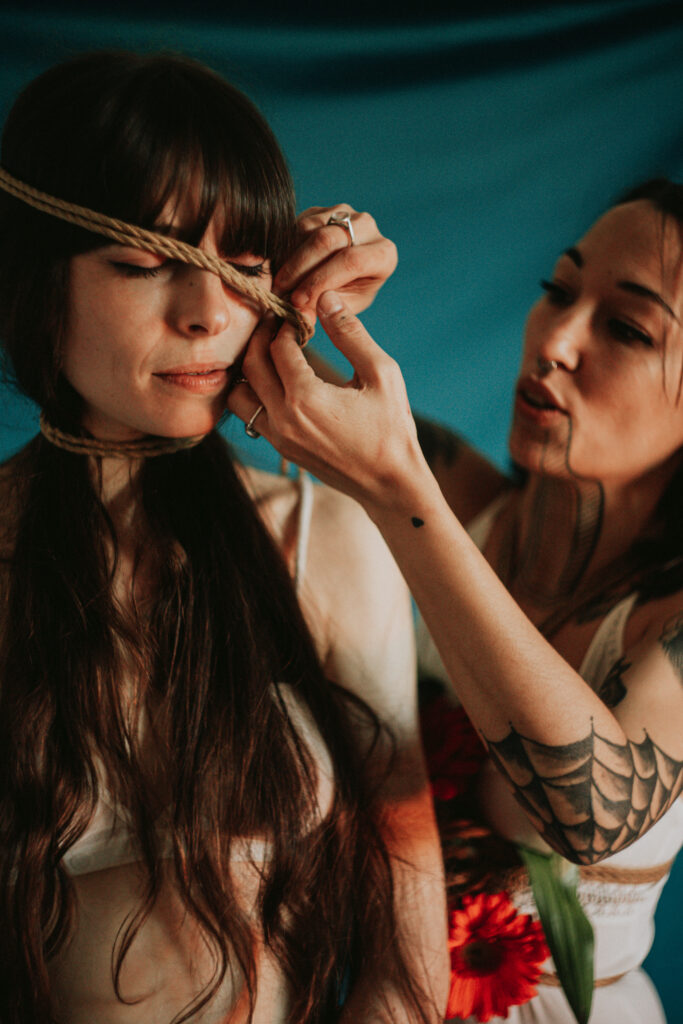 Sesión de shibari en estudio
