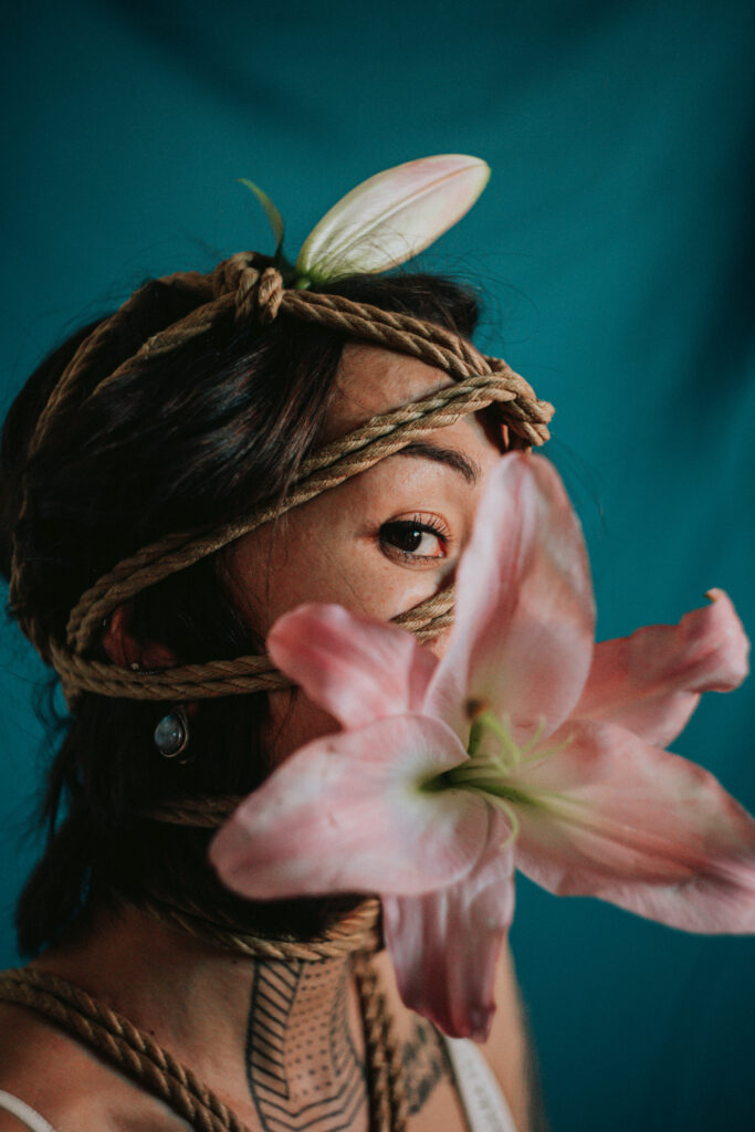 Sesión de shibari en estudio