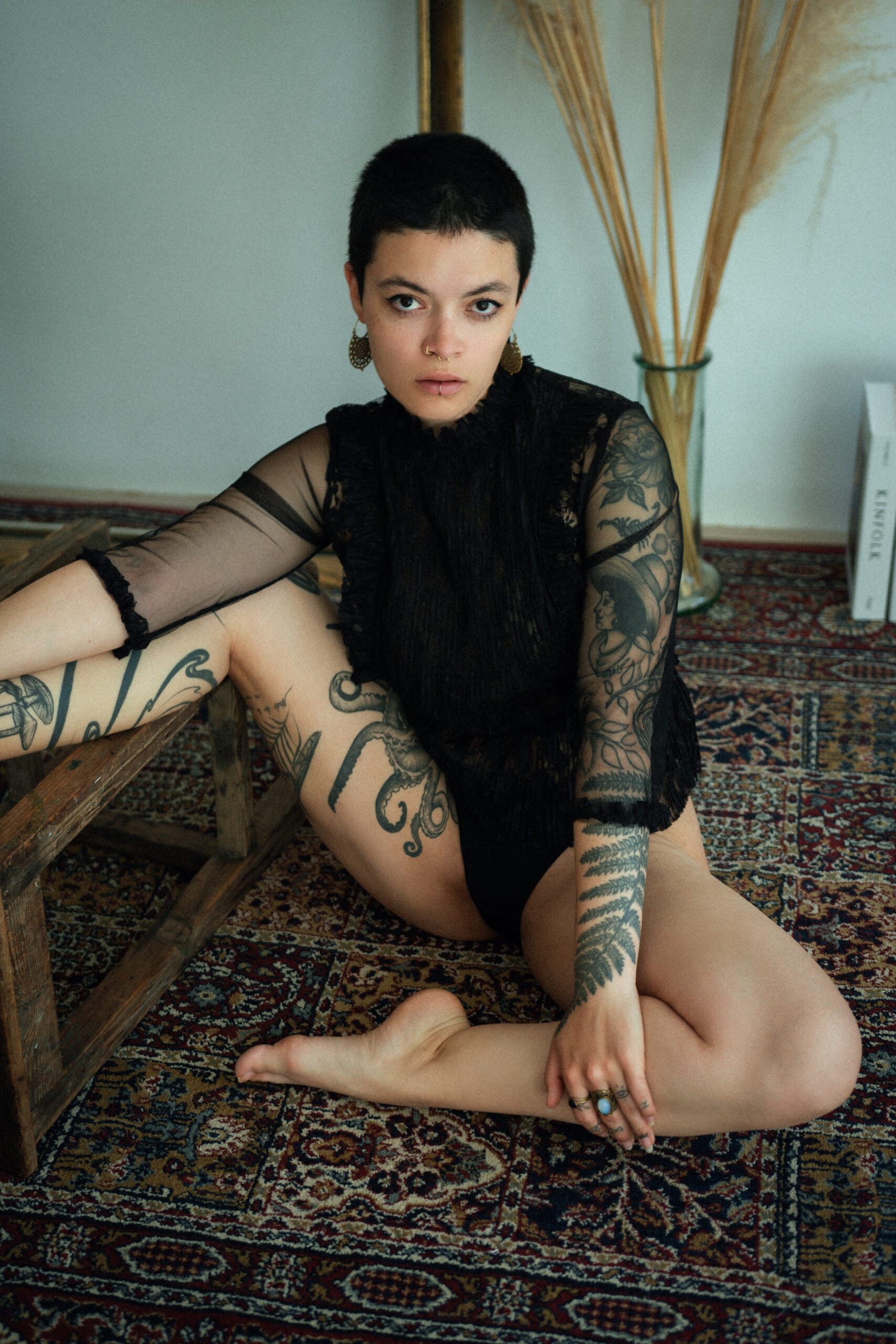 Sesión de fotos de desnudo en estudio