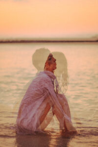 Workshop de fotografía de desnudo en la playa de Barcelona al amanecer