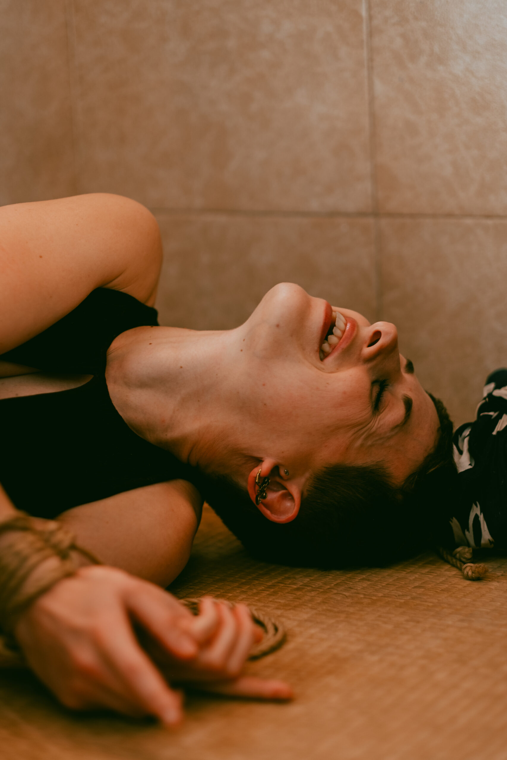 Sesión de fotos íntimas de shibari