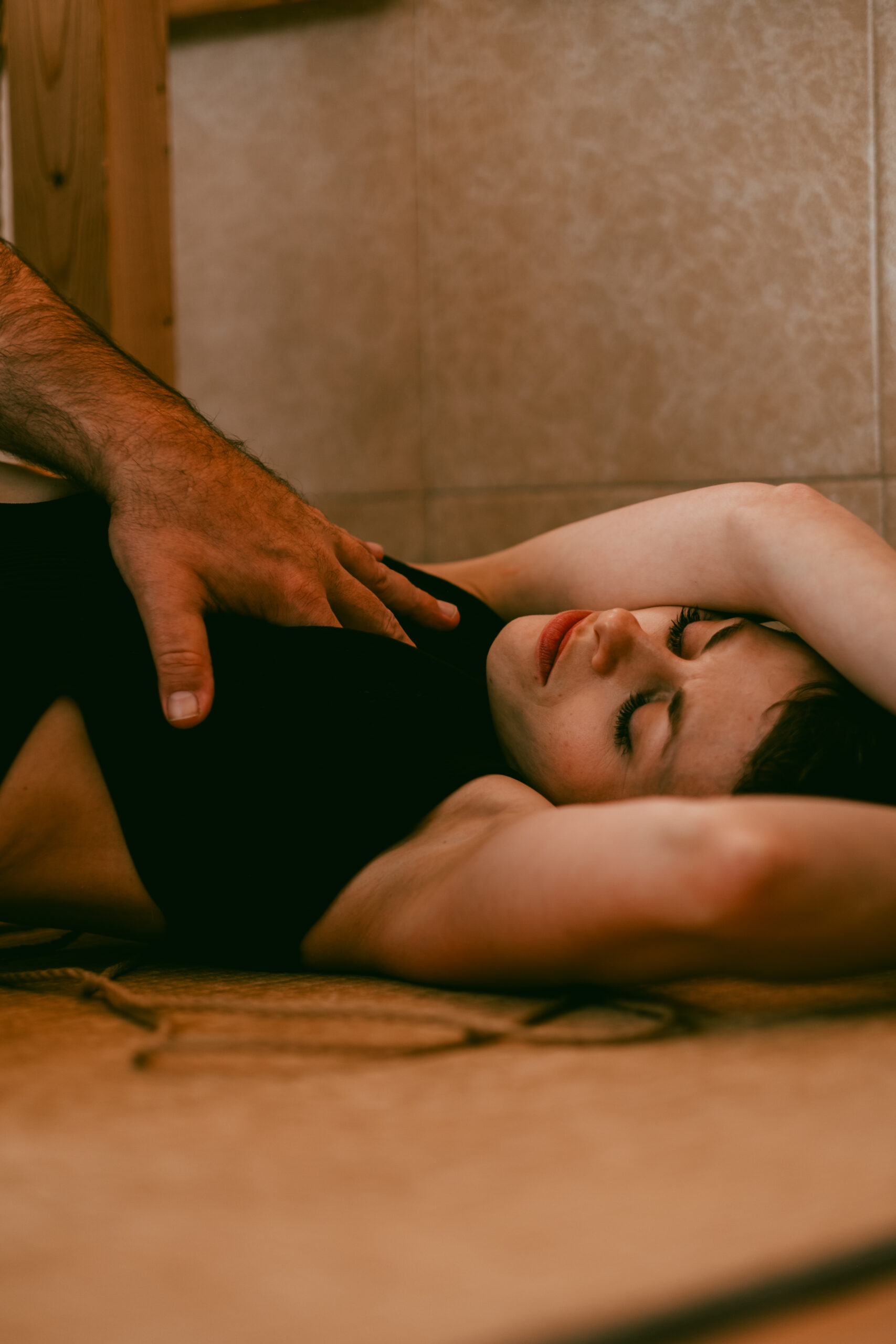 Sesión de fotos íntimas de shibari