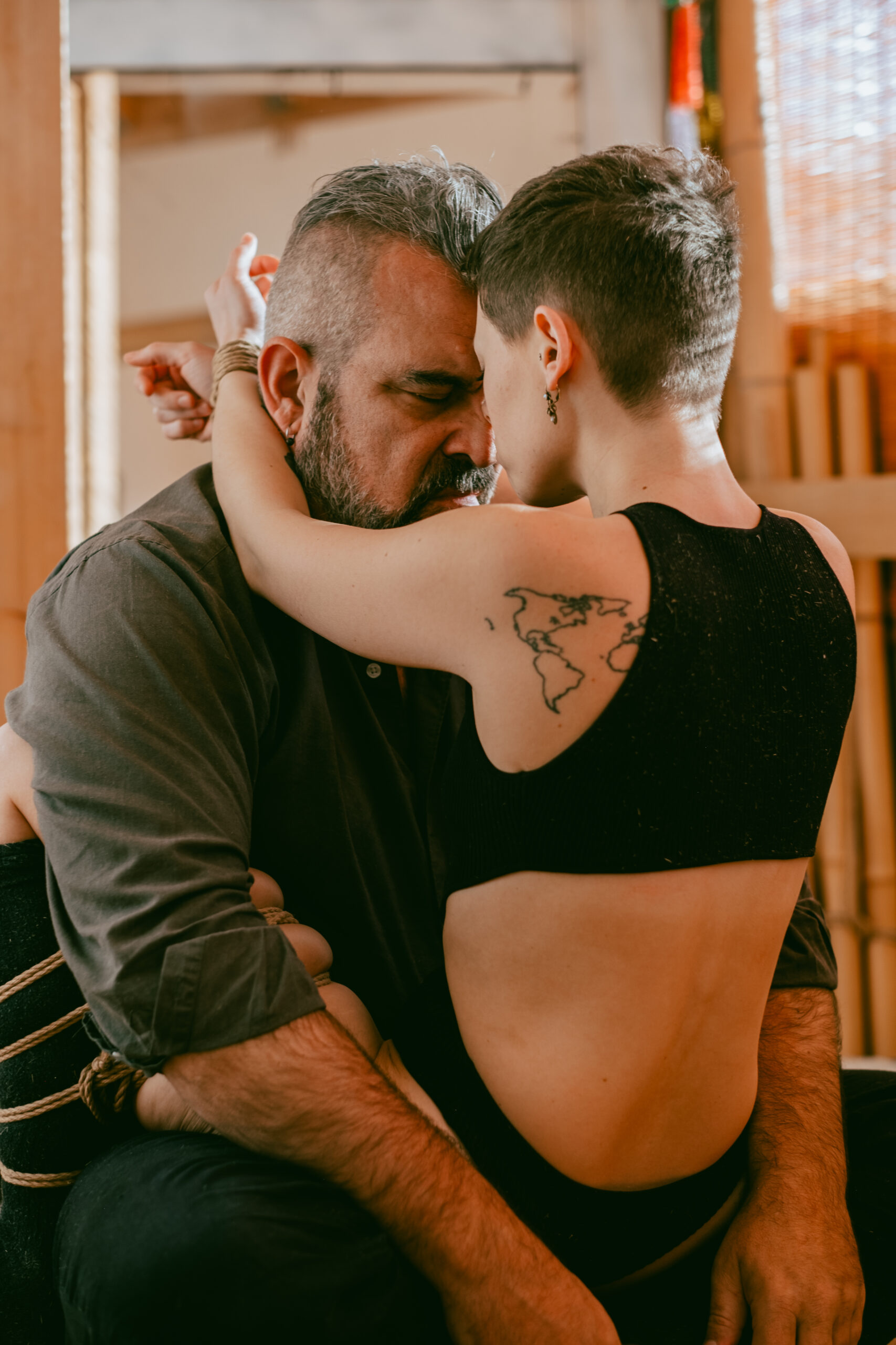 Sesión de fotos íntimas de shibari