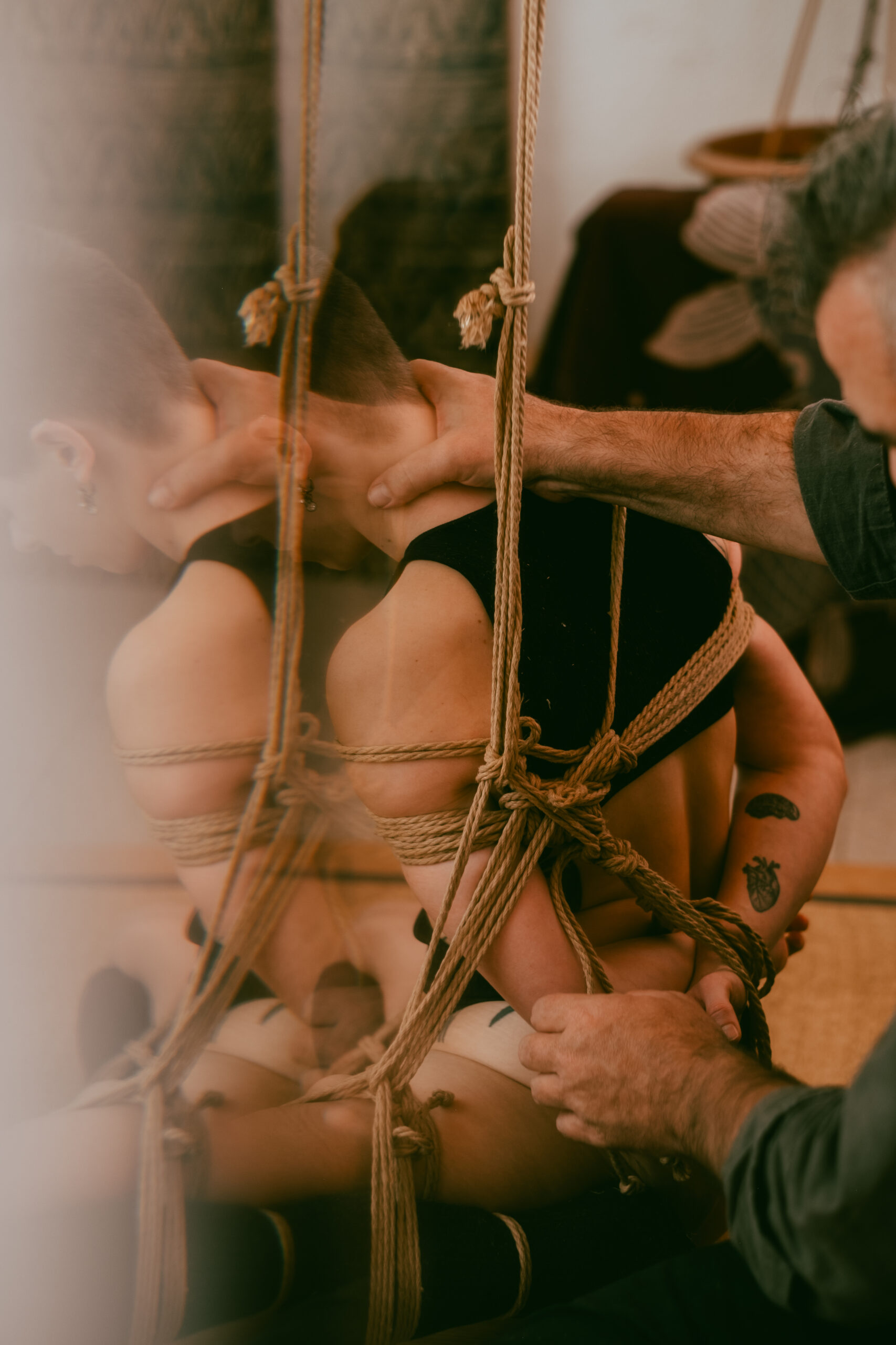 Sesión de fotos íntimas de shibari