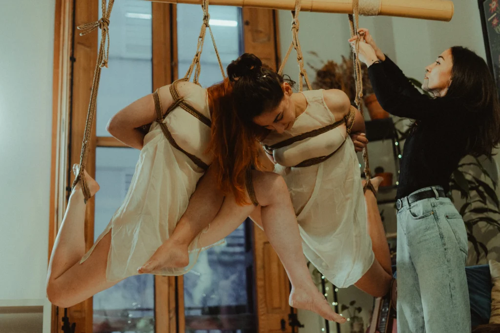 Sesión de shibari
