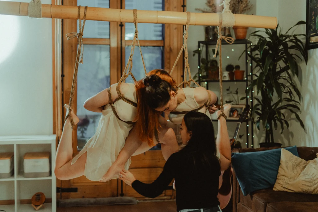 Sesión de shibari