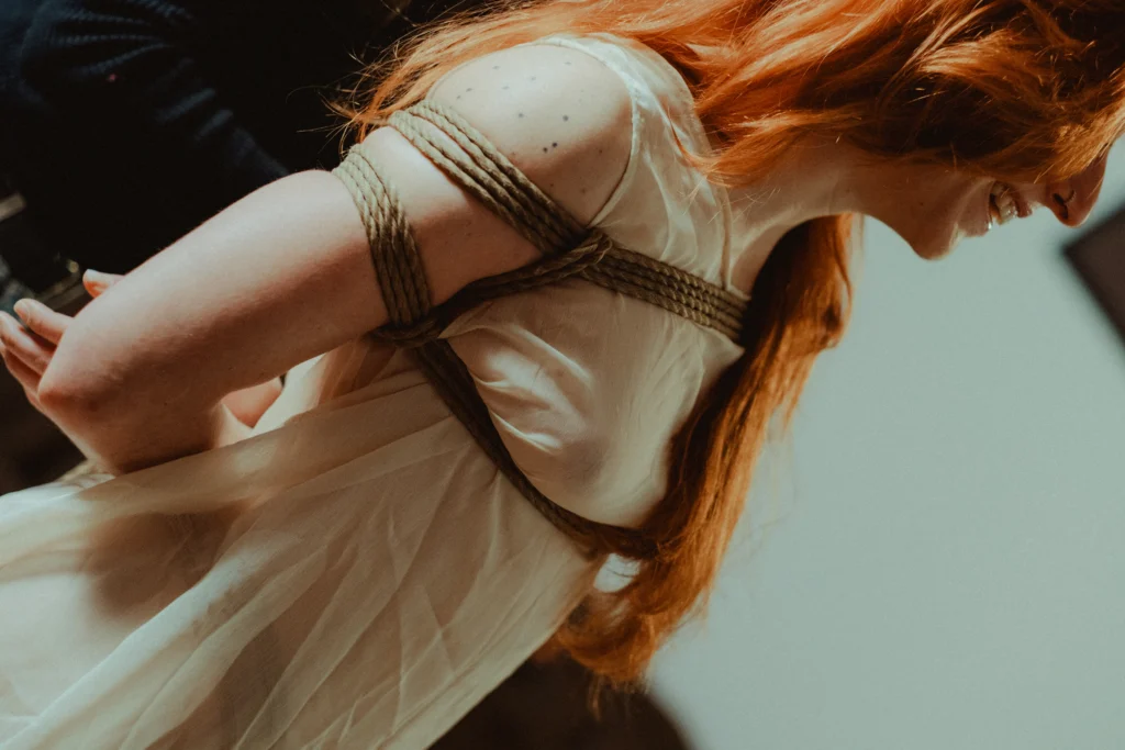 Sesión de shibari