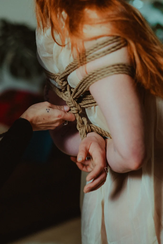 Sesión de shibari