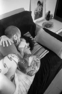 Sesión de fotos de un encuentro sexual en analógico