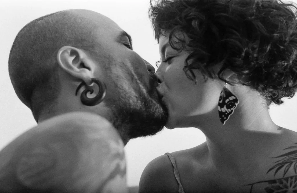 Photo shoot of an analog sexual encounter