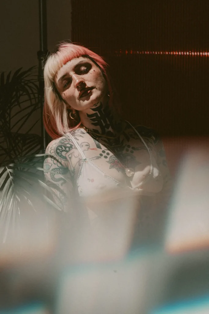 Sesión de fotos de retrato y desnudo en estudio