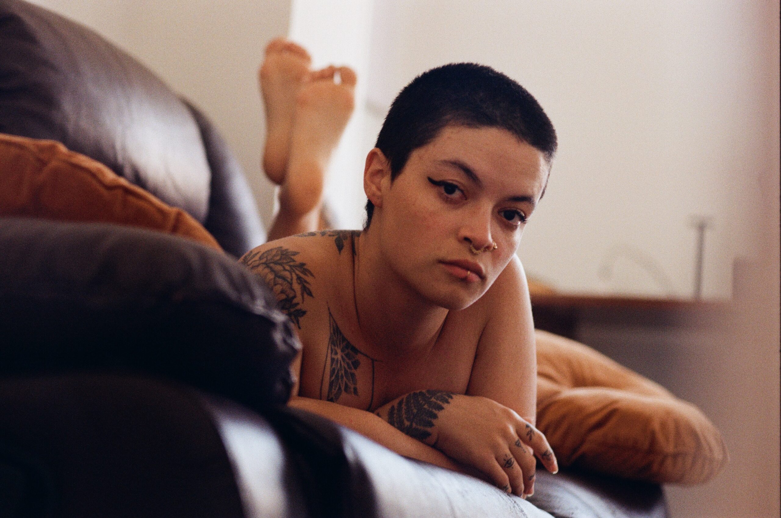 Sesión de fotos de desnudo analógica