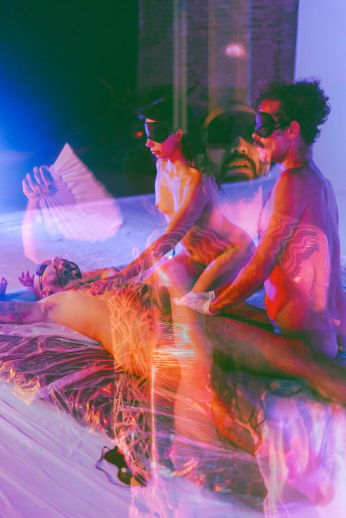 Doble exposiciones evento sensorial explícito