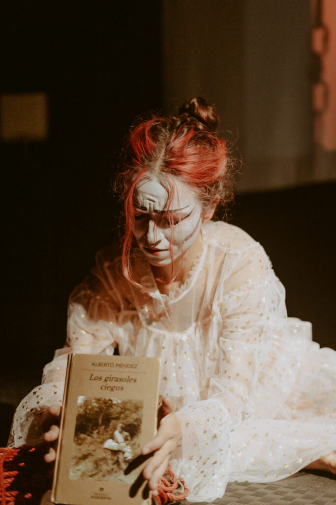 Photos during a shibari performance