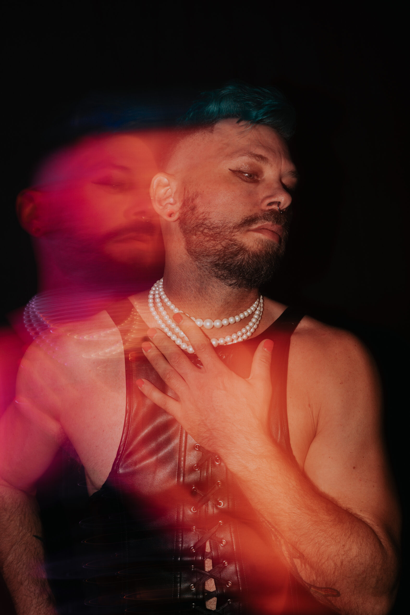 Sesión de fotos íntima con modelo masculino