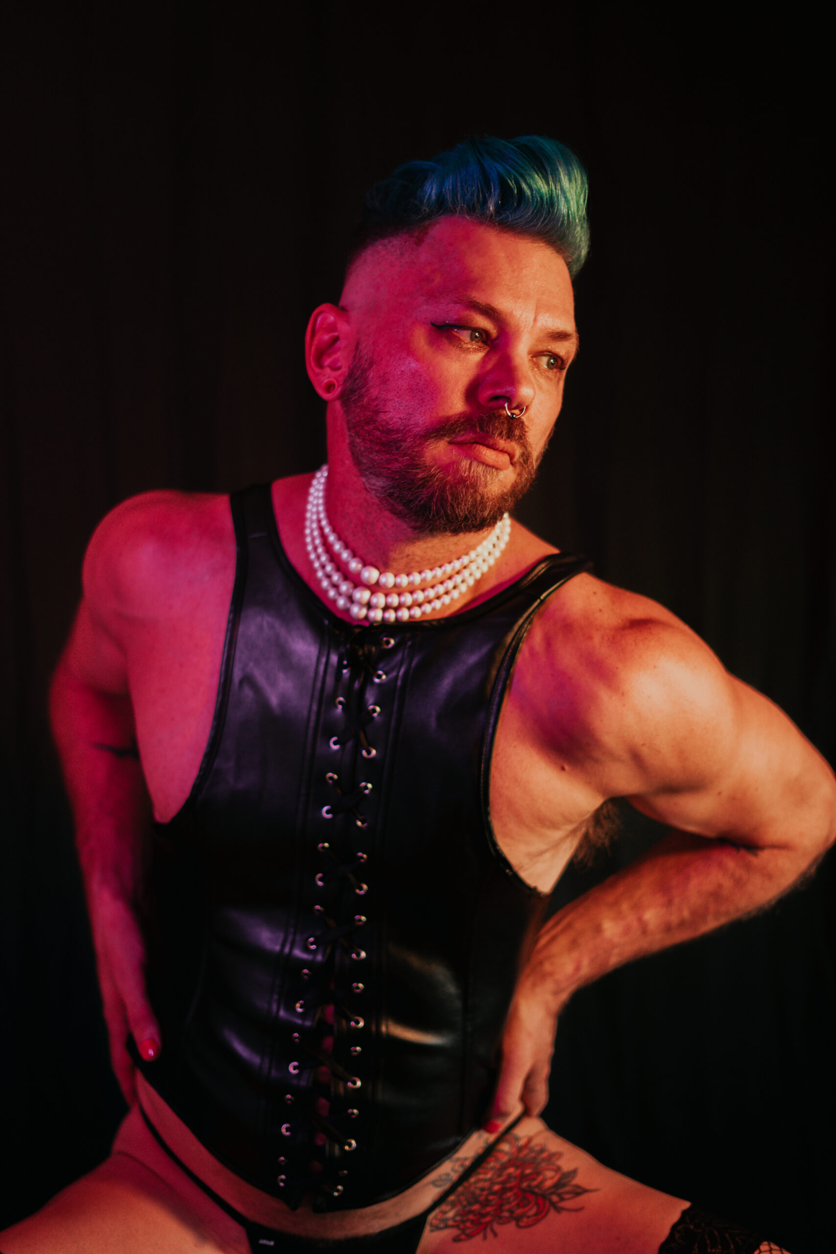 Sesión de fotos íntima con modelo masculino