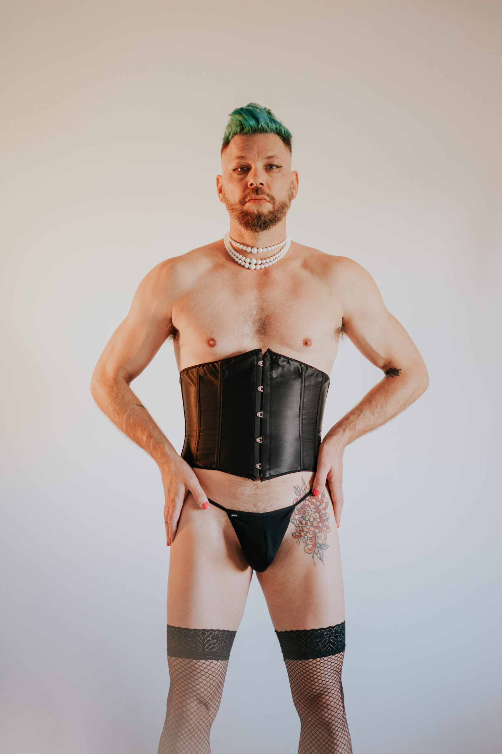 Sesión de fotos íntima con modelo masculino