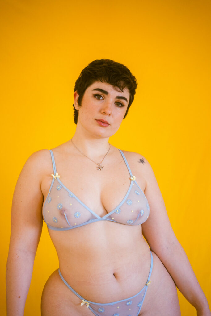 Sesión de fotos de lencería en estudio