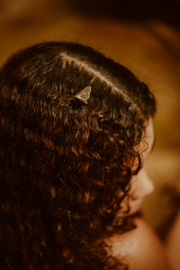 Intimate photoshoot in nature