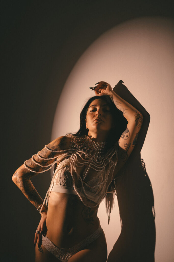 Workshop on artificial light photography