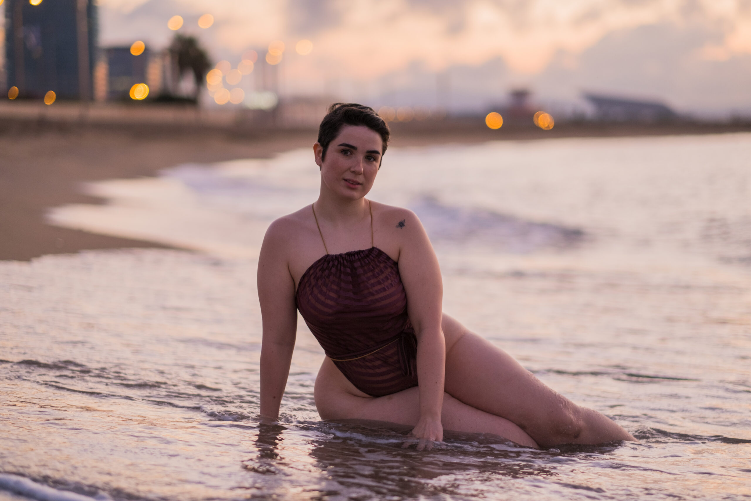 Nude photoshoot on the beach. Conscious photography workshop 