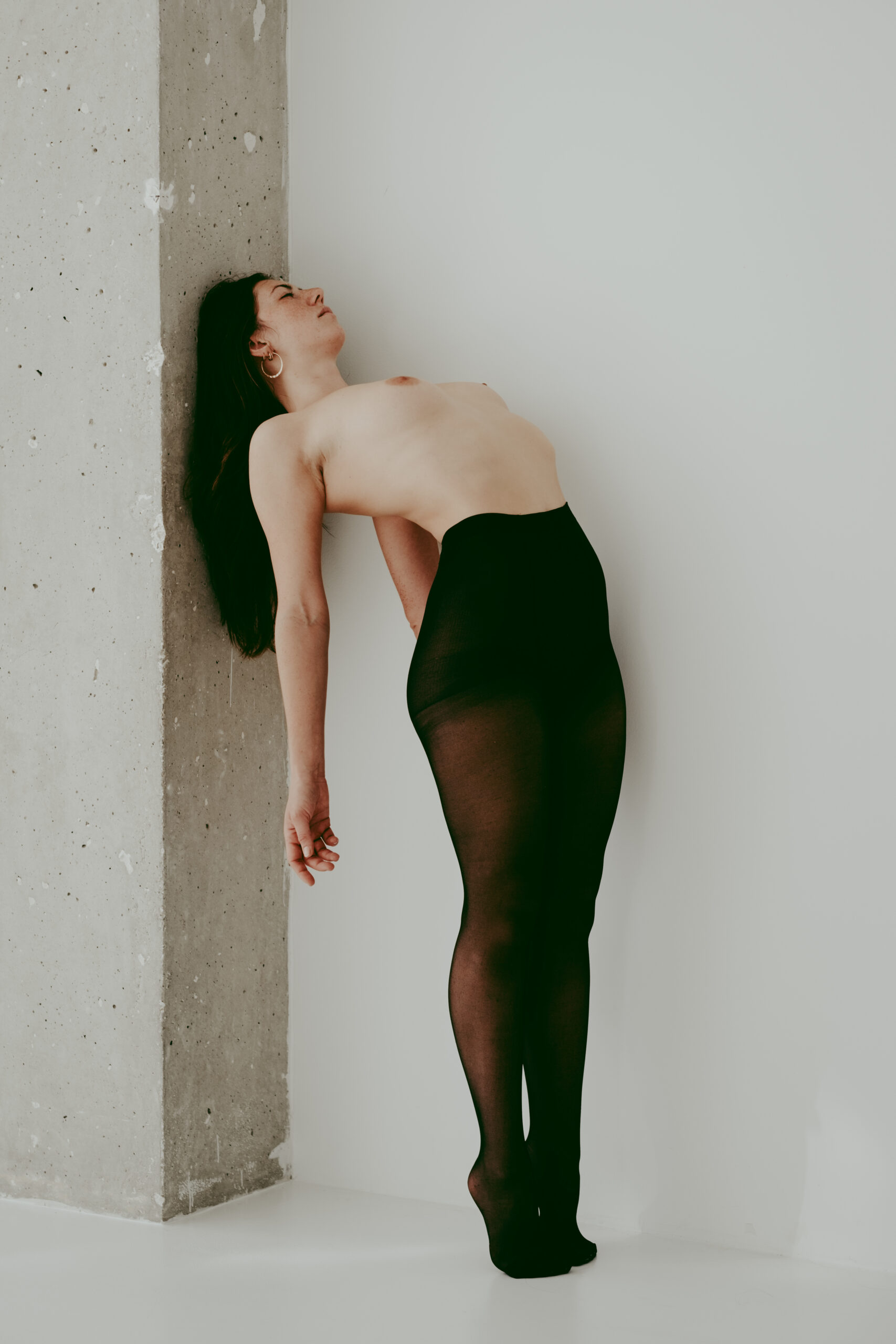 Workshop on conscious nude photography