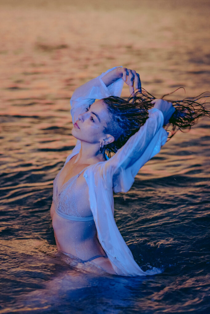 Sunrise photoshoot on the beach. Mindful photography workshop 