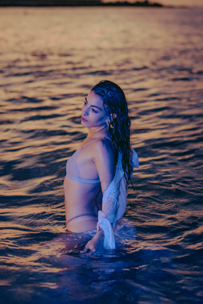 Sunrise photoshoot on the beach. Mindful photography workshop 