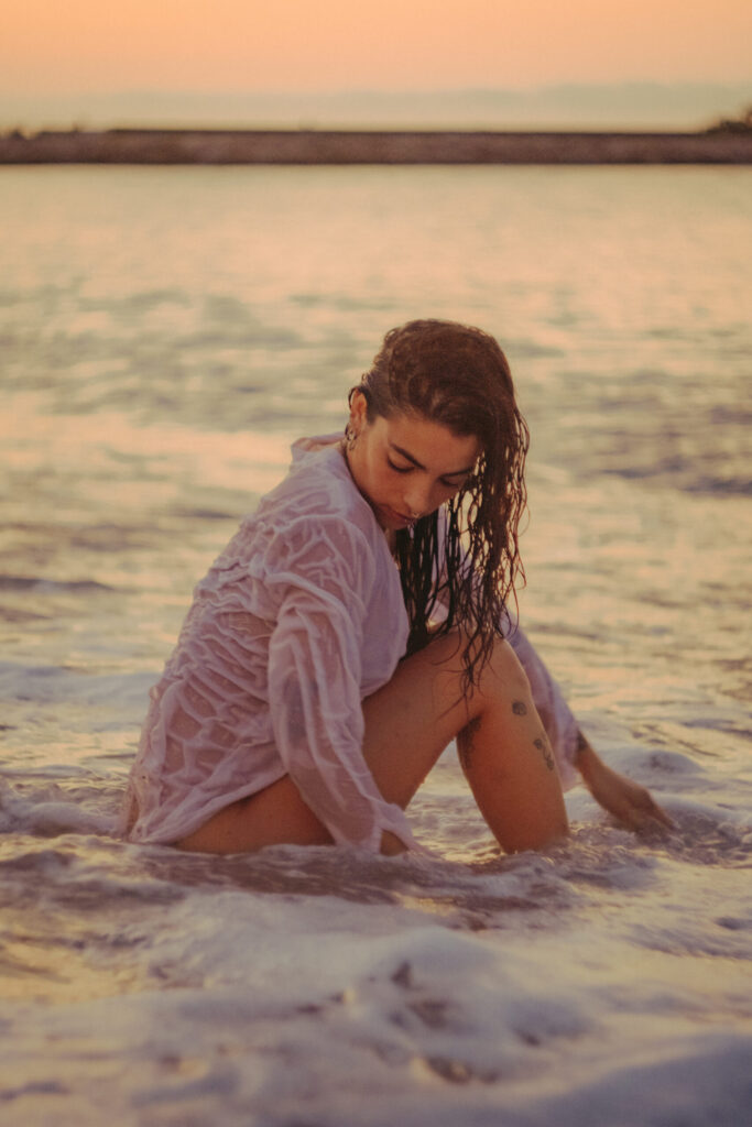 Sunrise photoshoot on the beach. Mindful photography workshop 