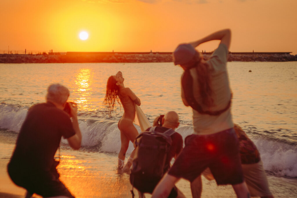 Sunrise photoshoot on the beach. Mindful photography workshop 